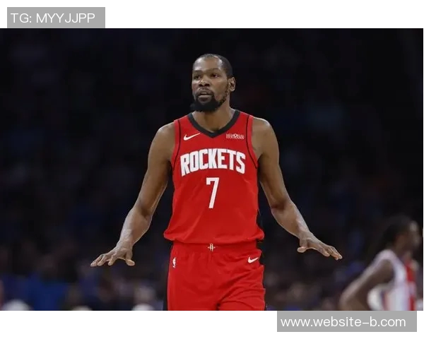 杜兰特谈争冠压力：保持心态平和不让外界影响自己